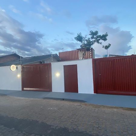 Container Lb Com Garagem Para Carros De Ate 4,5M Боа-Віста Екстер'єр фото